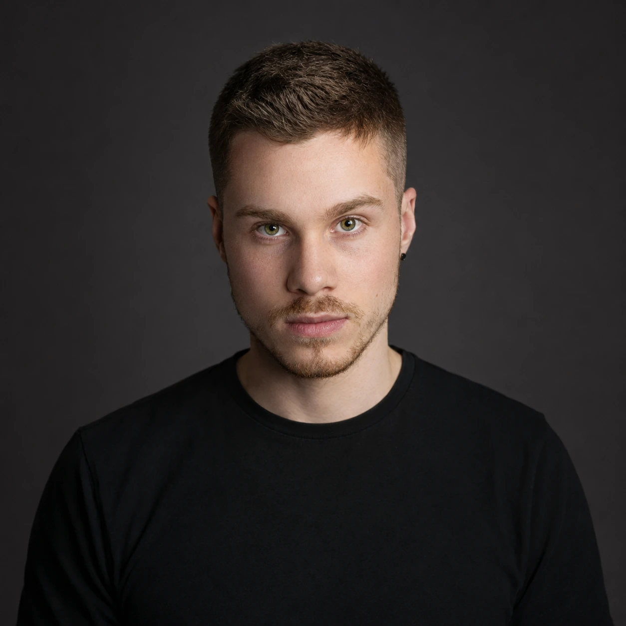 Aleksy Colen, fundador e diretor criativo da Colen Studio